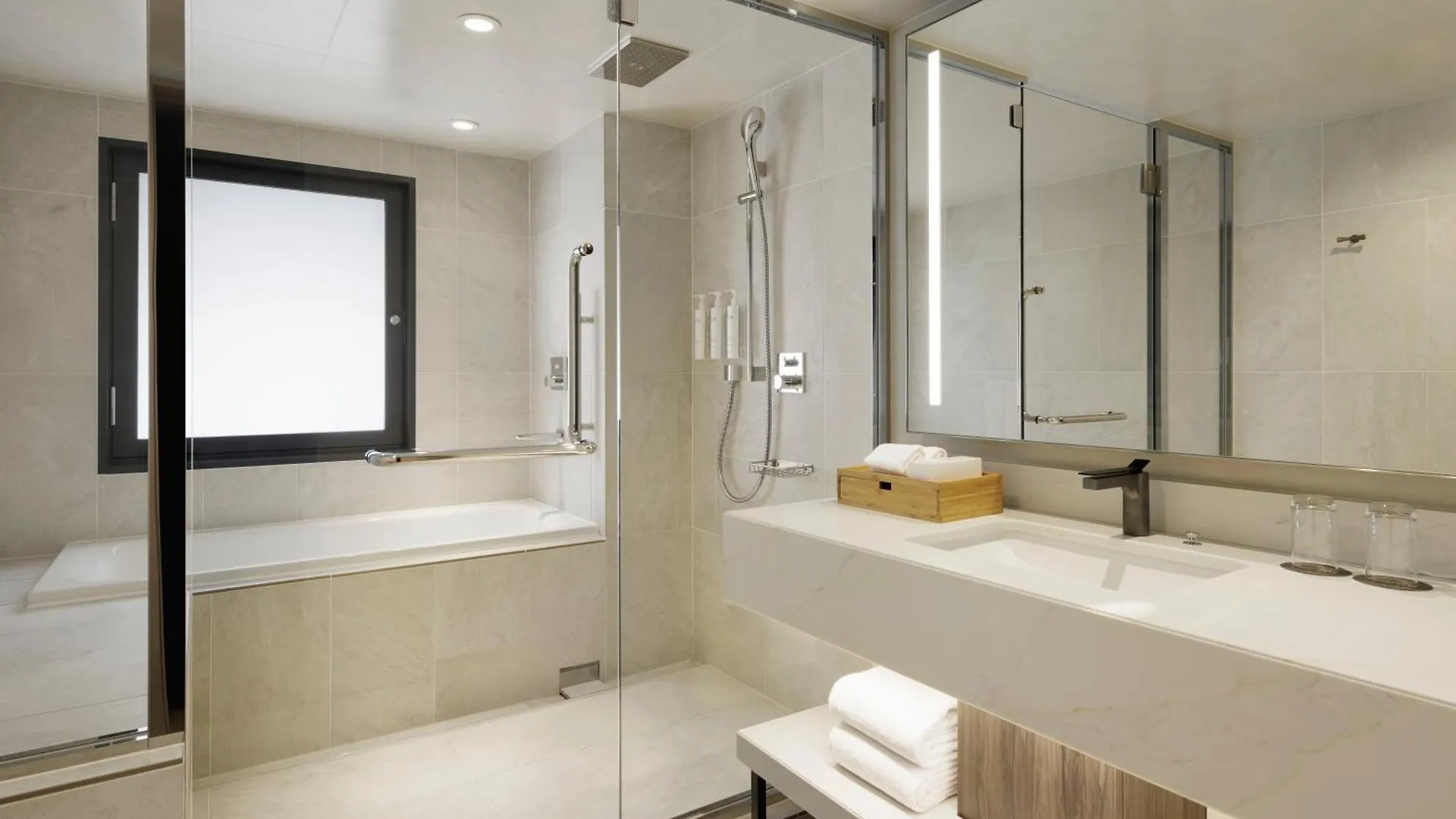 Courtyard By Marriott Tokyo Ginza Hotel 4*,