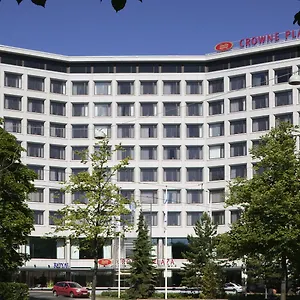https://crowne-plaza-helsinki.tophotelshelsinki.com