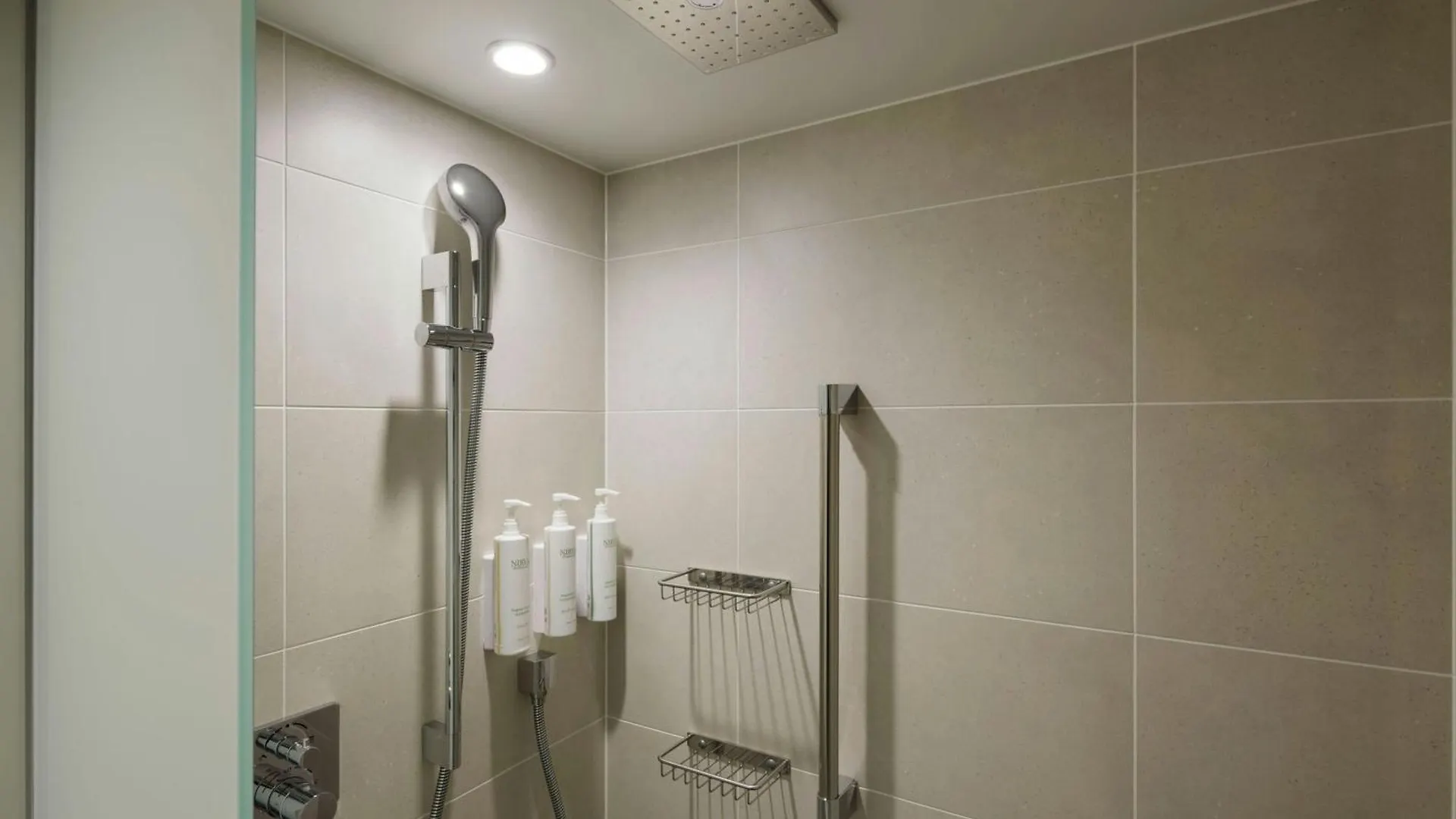 Courtyard By Marriott Tokyo Ginza Hotel 4*,