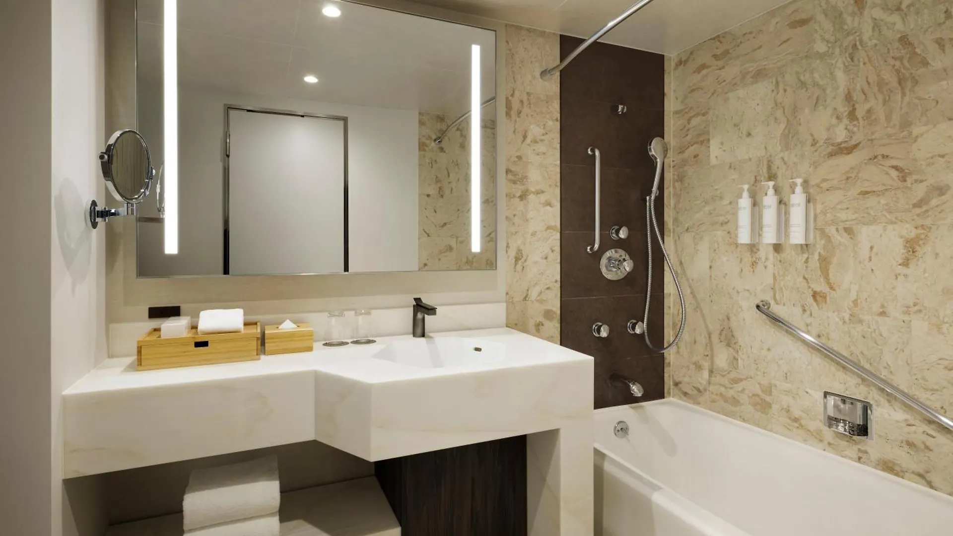 Courtyard By Marriott Tokyo Ginza Hotel