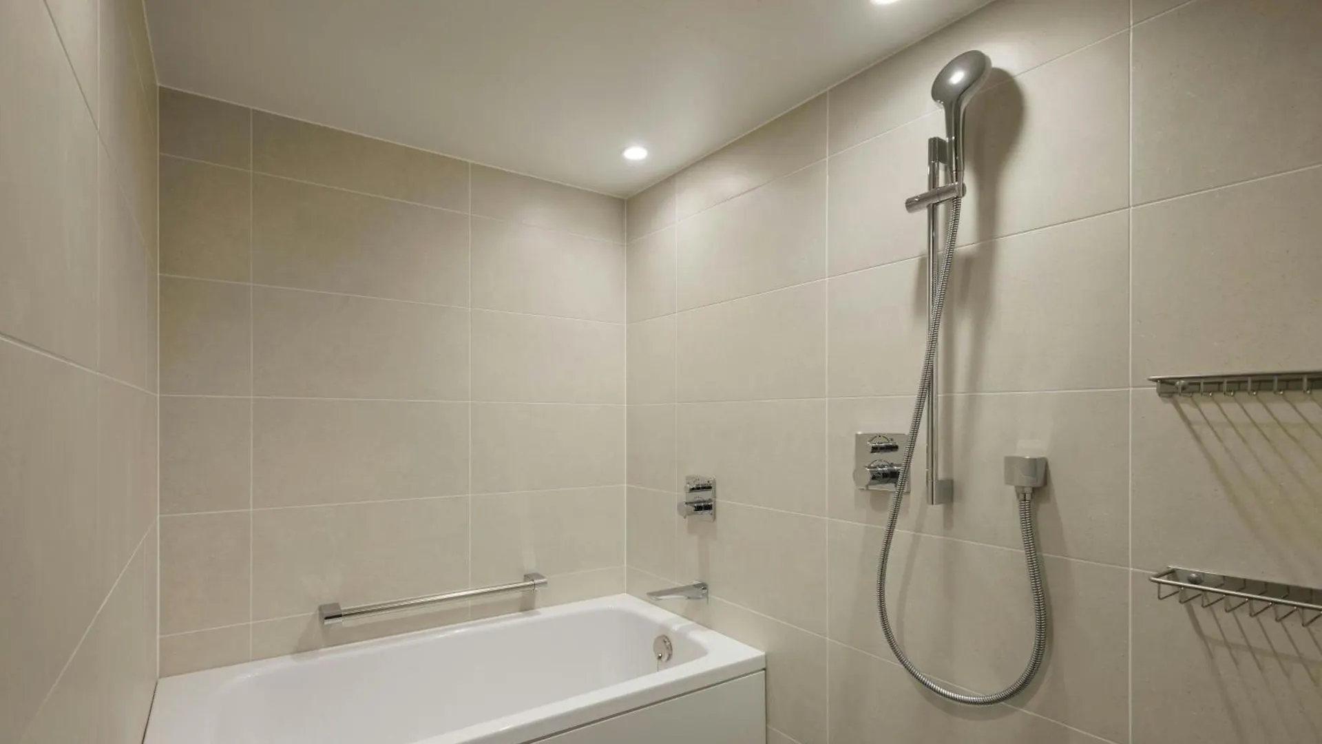 Courtyard By Marriott Tokyo Ginza Hotel 4*,  Japan