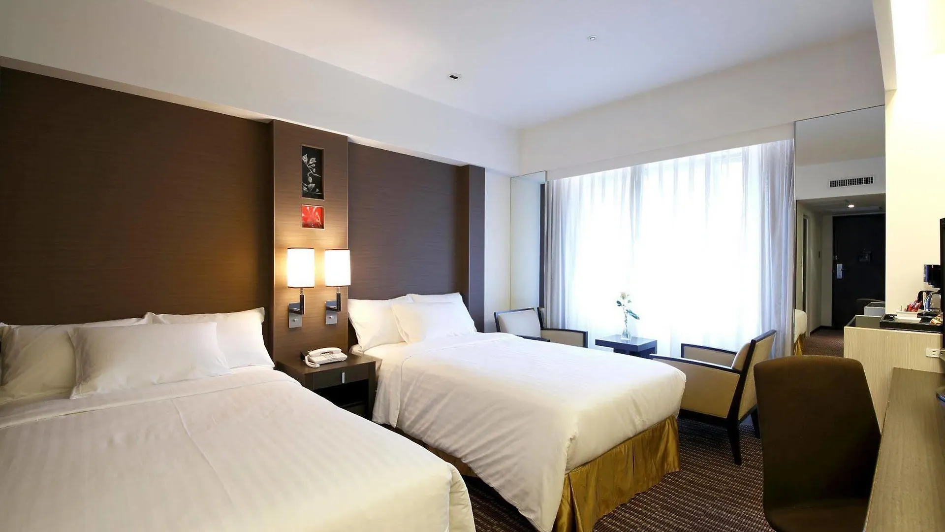 ****  Courtyard By Marriott Tokyo Ginza Hotel Japan